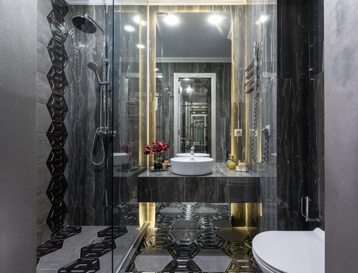 Mr Grey Boutique Hotel Odessa Buitenkant foto